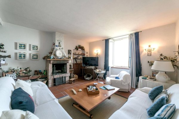 appartamento in vendita a Monte Argentario in zona Porto Santo Stefano