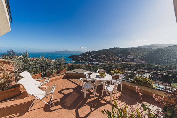 appartamento in vendita a Monte Argentario in zona Porto Santo Stefano