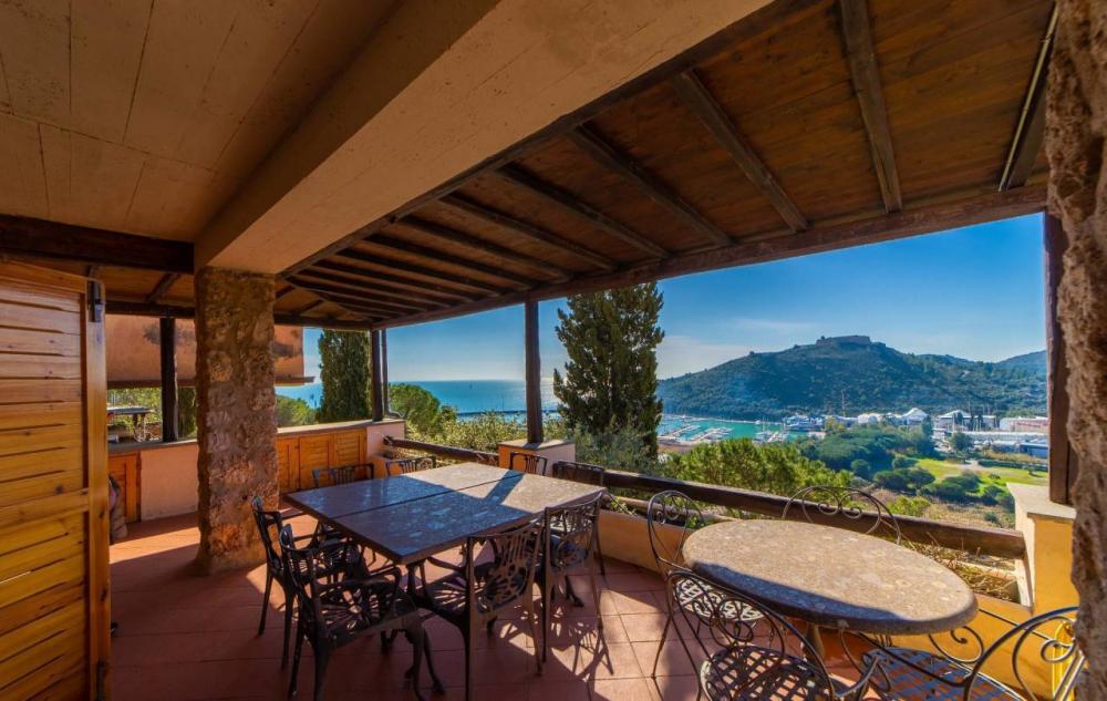 casa indipendente in vendita a Monte Argentario in zona Porto Ercole