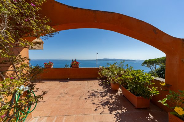 appartamento in vendita a Monte Argentario in zona Porto Santo Stefano