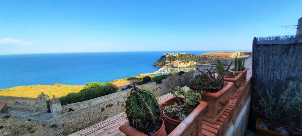 appartamento in vendita a Monte Argentario in zona Porto Ercole