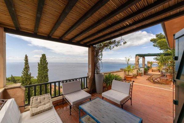 appartamento in vendita a Monte Argentario in zona Porto Santo Stefano