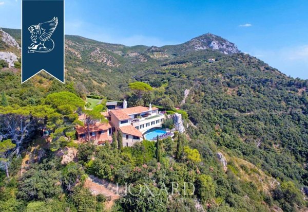 casa indipendente in vendita a Monte Argentario in zona Porto Santo Stefano
