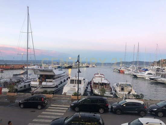 negozio in vendita a Monte Argentario in zona Porto Santo Stefano