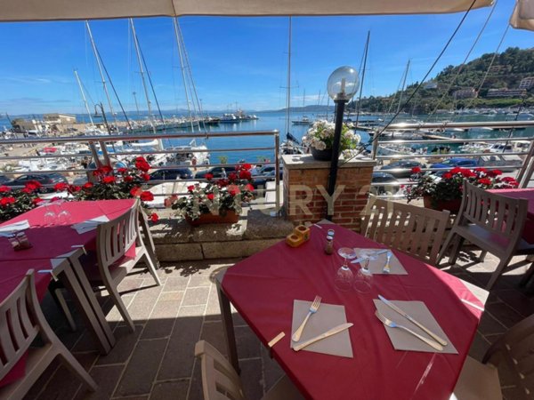 negozio in vendita a Monte Argentario in zona Porto Santo Stefano