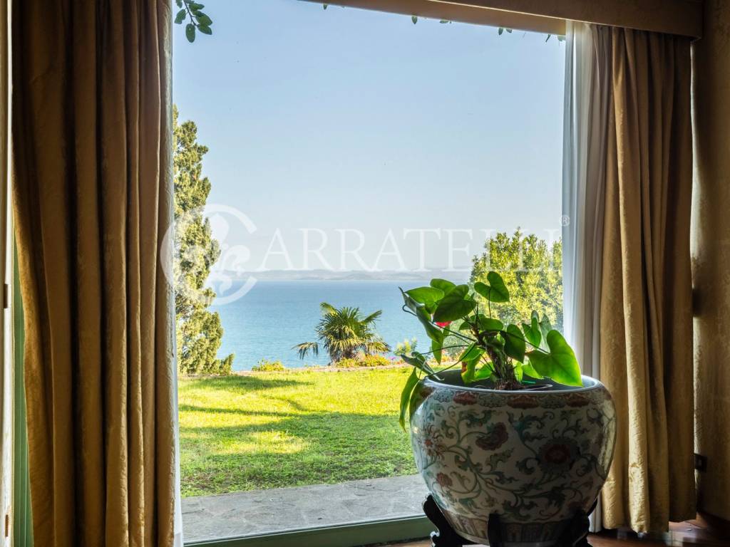 casa indipendente in vendita a Monte Argentario in zona Porto Santo Stefano