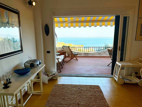 appartamento in vendita a Monte Argentario in zona Porto Santo Stefano