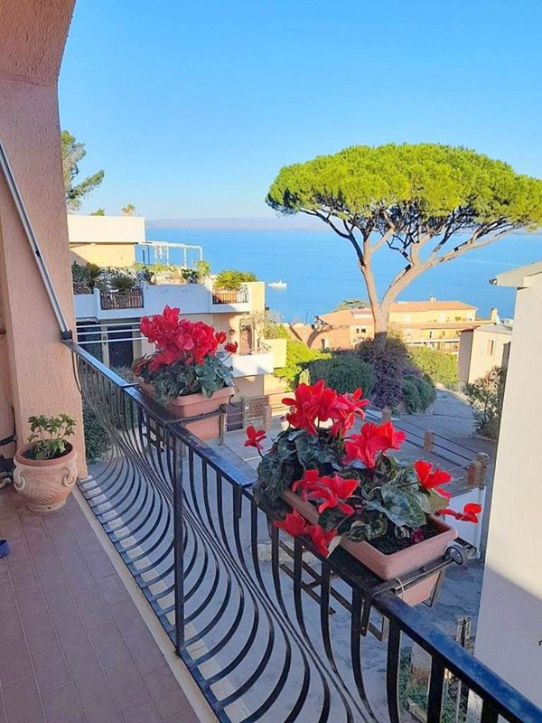 appartamento in vendita a Monte Argentario in zona Porto Santo Stefano