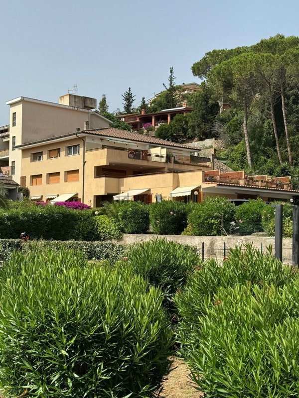 appartamento in vendita a Monte Argentario in zona Porto Santo Stefano