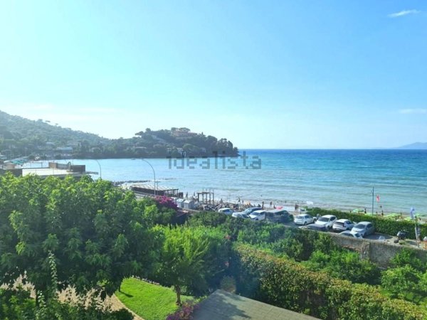 appartamento in vendita a Monte Argentario in zona Porto Santo Stefano
