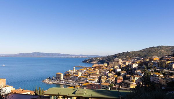 appartamento in vendita a Monte Argentario in zona Porto Santo Stefano