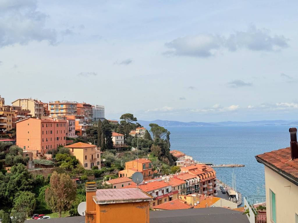 appartamento in vendita a Monte Argentario in zona Porto Santo Stefano
