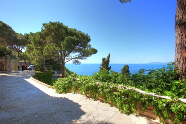 casa indipendente in vendita a Monte Argentario in zona Porto Santo Stefano