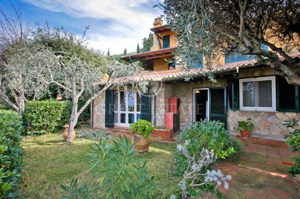 appartamento in vendita a Monte Argentario in zona Porto Santo Stefano