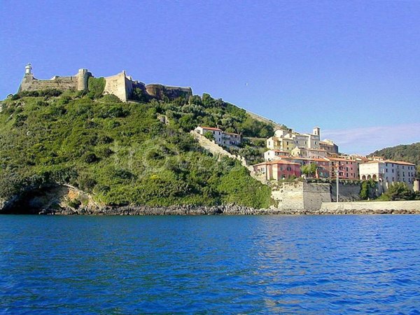 casa indipendente in vendita a Monte Argentario in zona Porto Ercole