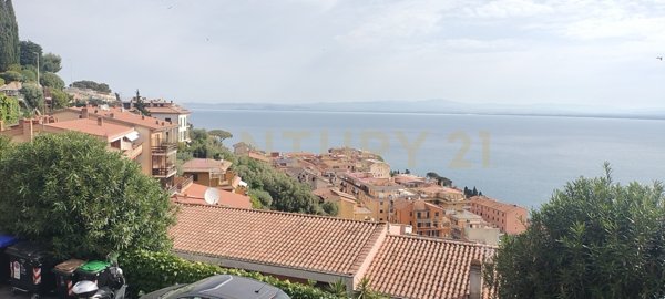 appartamento in vendita a Monte Argentario in zona Porto Santo Stefano