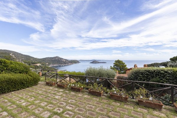 appartamento in vendita a Monte Argentario in zona Porto Ercole