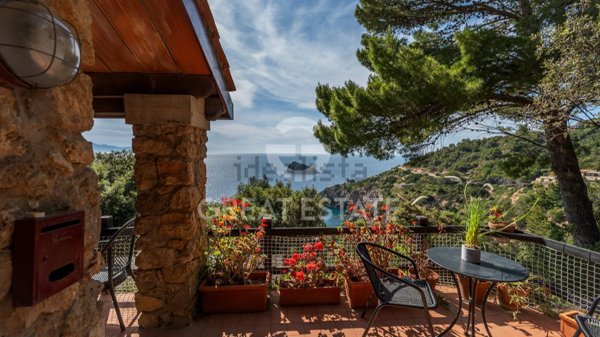 casa indipendente in vendita a Monte Argentario in zona Porto Ercole