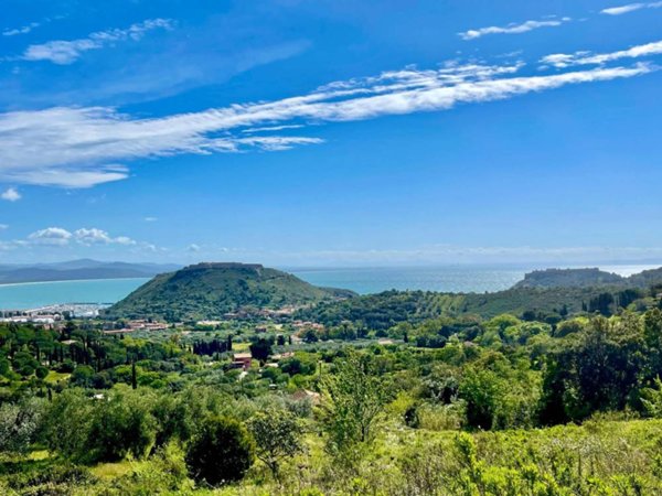 casa indipendente in vendita a Monte Argentario in zona Porto Ercole