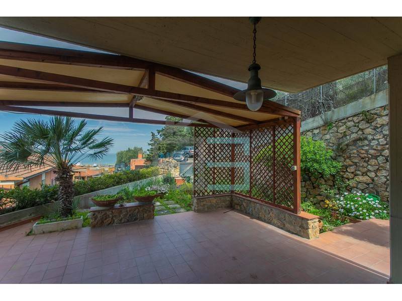 appartamento in vendita a Monte Argentario in zona Porto Santo Stefano