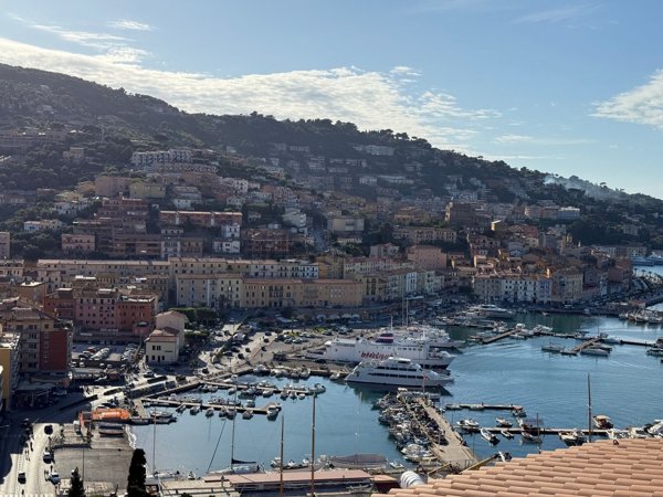 appartamento in vendita a Monte Argentario in zona Porto Santo Stefano