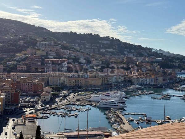 appartamento in vendita a Monte Argentario in zona Porto Santo Stefano
