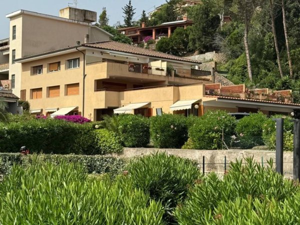appartamento in vendita a Monte Argentario in zona Porto Santo Stefano