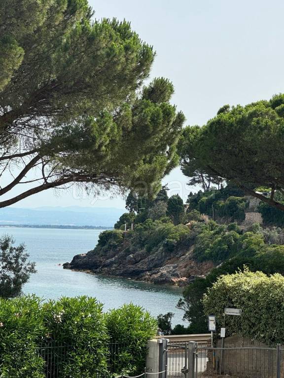 appartamento in vendita a Monte Argentario in zona Porto Santo Stefano