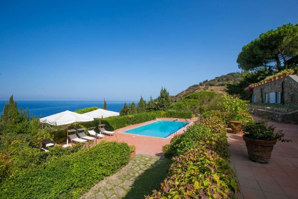 casa indipendente in vendita a Monte Argentario in zona Cala Moresca
