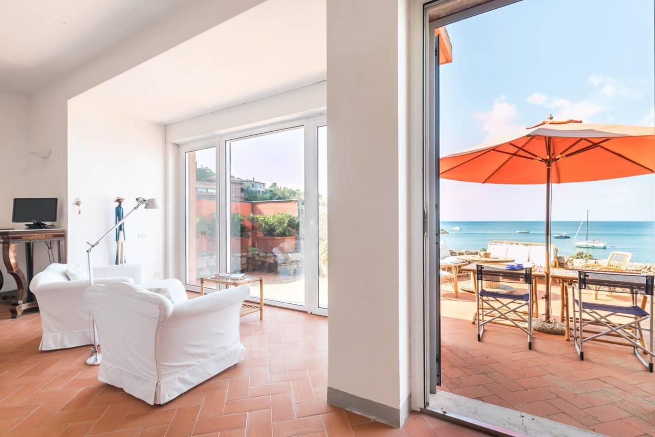 casa indipendente in vendita a Monte Argentario in zona Porto Santo Stefano