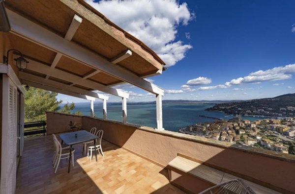 appartamento in vendita a Monte Argentario in zona Porto Santo Stefano