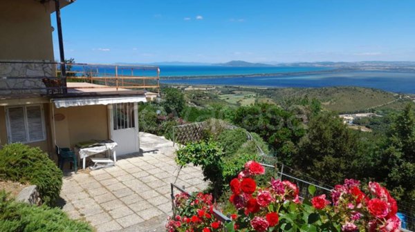 casa indipendente in vendita a Monte Argentario in zona Porto Ercole