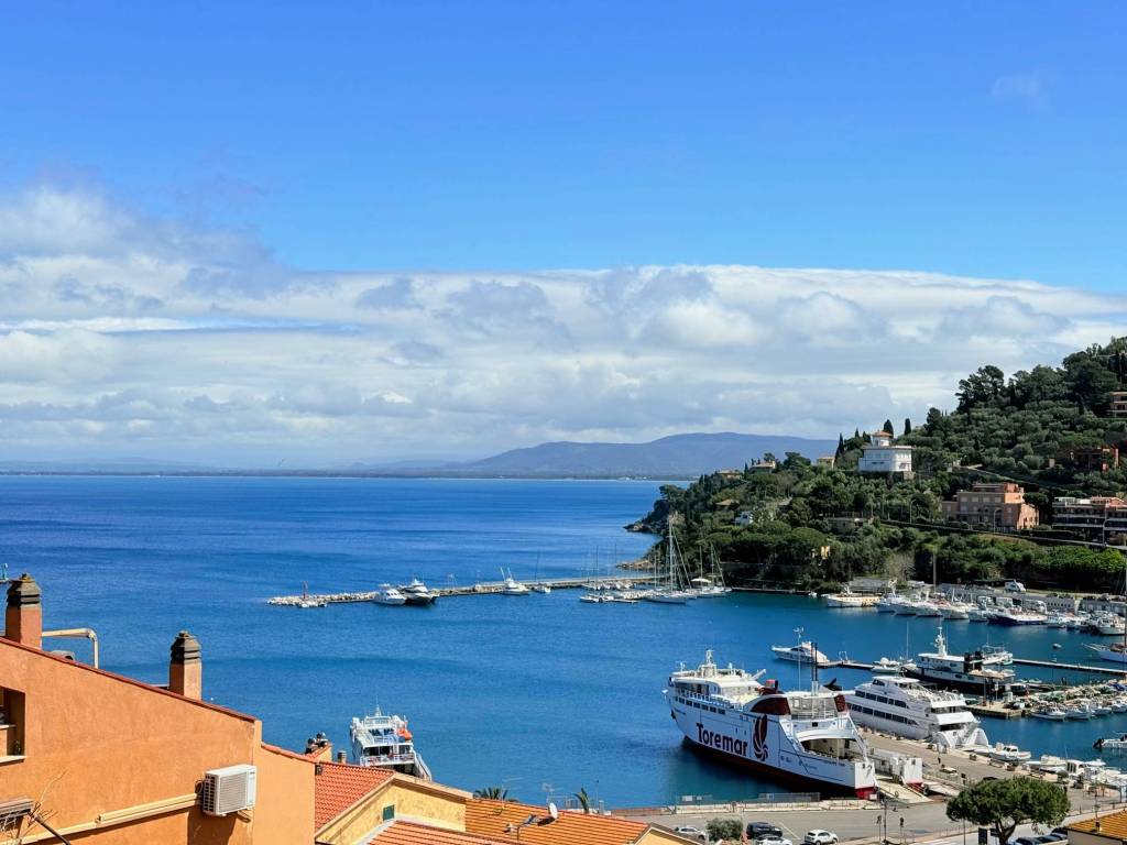 appartamento in vendita a Monte Argentario in zona Porto Santo Stefano