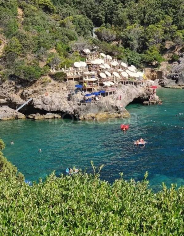 negozio in vendita a Monte Argentario in zona Porto Santo Stefano