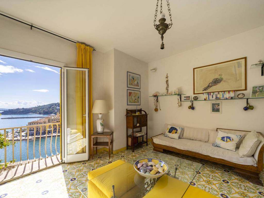 appartamento in vendita a Monte Argentario in zona Porto Santo Stefano