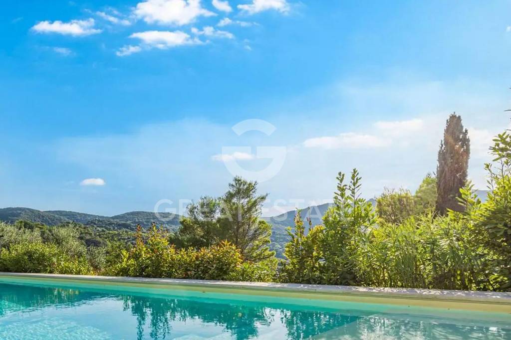 casa indipendente in vendita a Monte Argentario in zona Porto Santo Stefano
