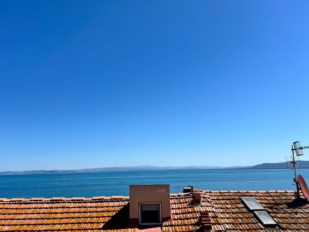 appartamento in vendita a Monte Argentario in zona Porto Santo Stefano