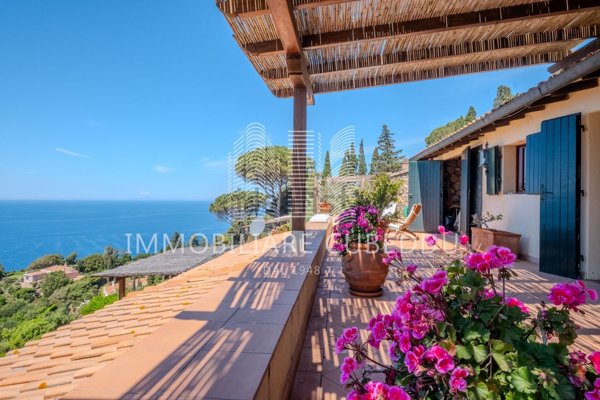 appartamento in vendita a Monte Argentario in zona Cala Piccola