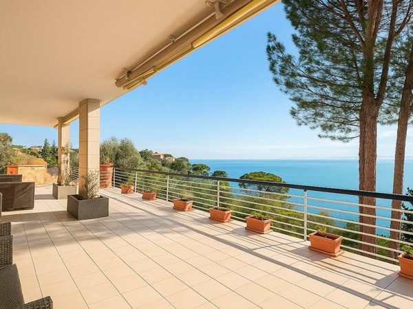 casa indipendente in vendita a Monte Argentario in zona Porto Santo Stefano