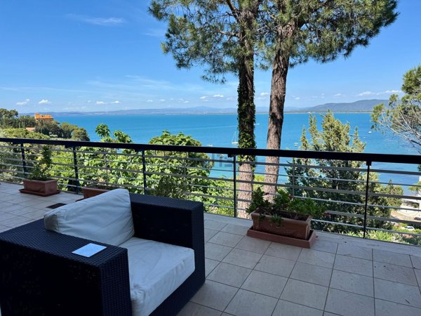 casa semindipendente in vendita a Monte Argentario in zona Porto Santo Stefano