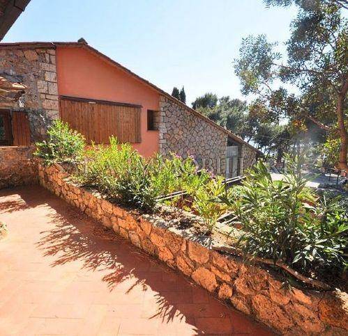 appartamento in vendita a Monte Argentario in zona Porto Santo Stefano