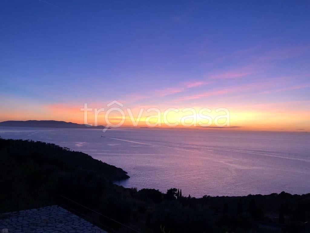 casa indipendente in vendita a Monte Argentario in zona Porto Santo Stefano