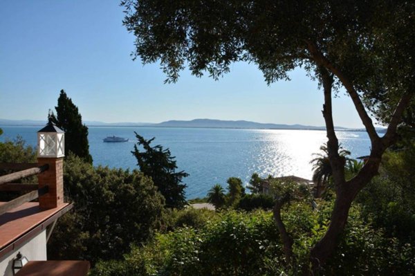 casa indipendente in vendita a Monte Argentario in zona Porto Santo Stefano