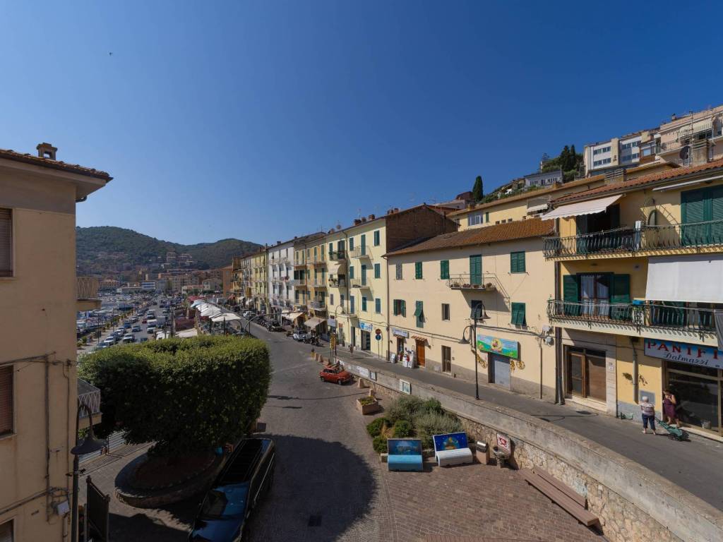 appartamento in vendita a Monte Argentario in zona Porto Santo Stefano
