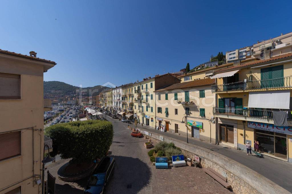 appartamento in vendita a Monte Argentario in zona Porto Santo Stefano