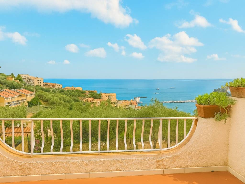 appartamento in vendita a Monte Argentario in zona Porto Santo Stefano