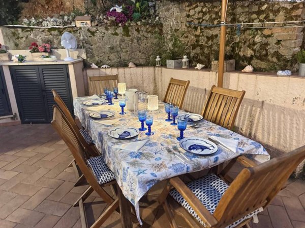 appartamento in vendita a Monte Argentario in zona Porto Santo Stefano