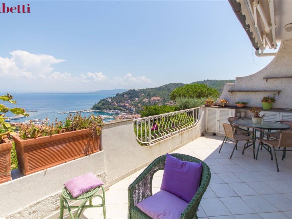 appartamento in vendita a Monte Argentario in zona Porto Santo Stefano