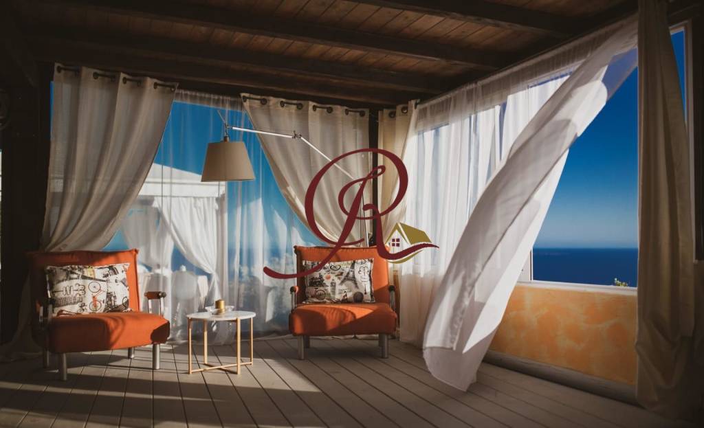 casa indipendente in vendita a Monte Argentario in zona Porto Santo Stefano