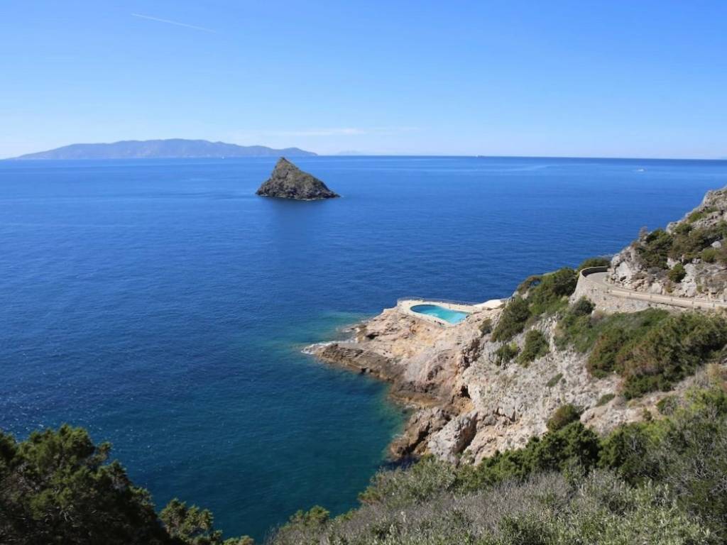 appartamento in vendita a Monte Argentario in zona Porto Santo Stefano